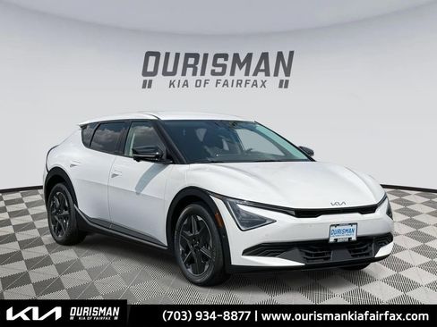 New 2025 Kia EV6 Light w/ Light LR Technology Package image 6