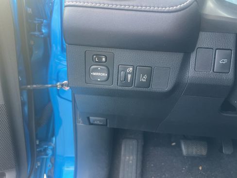 Used 2018 Toyota RAV4 XLE image 25