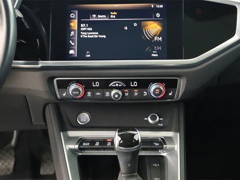 Used 2020 Audi Q3 2.0T Premium Plus w/ Premium Plus Package image 20