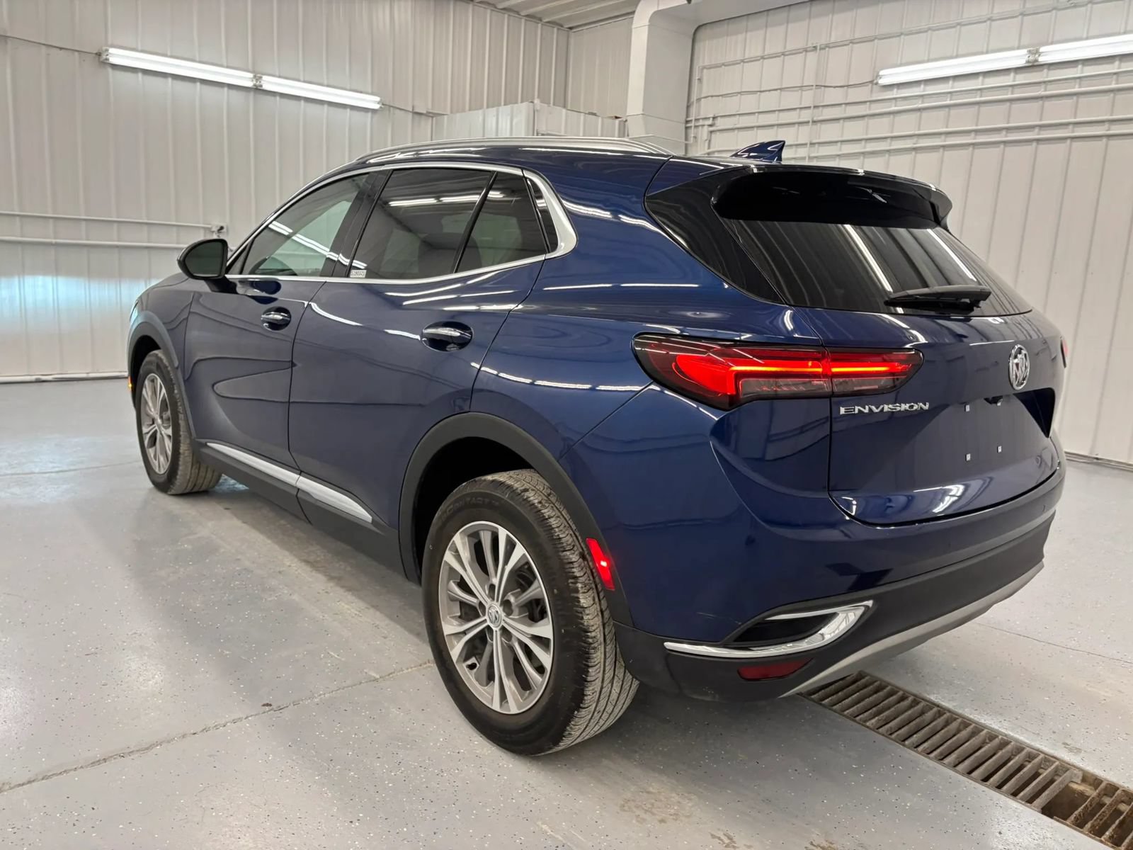 Used 2023 Buick Envision Preferred FWD image 6