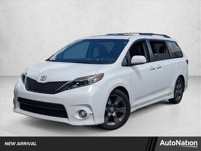Used 2016 Toyota Sienna SE Premium