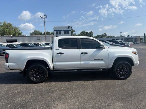 Used 2021 Toyota Tacoma Limited w/ Nightshade Package AWD/4WD image 8