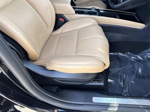 Used 2022 Lincoln Corsair Reserve w/ Equipment Group 201A image 14