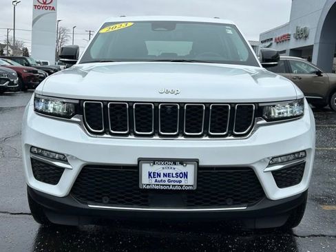 Used 2023 Jeep Grand Cherokee Limited w/ Luxury Tech Group II AWD/4WD image 2