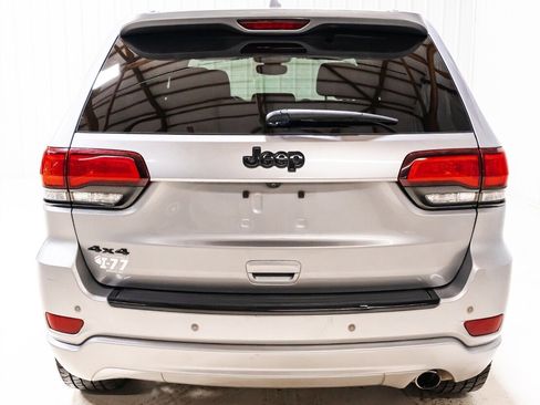 Used 2018 Jeep Grand Cherokee Altitude image 6