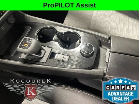 Used 2023 Nissan Rogue SV AWD/4WD image 17