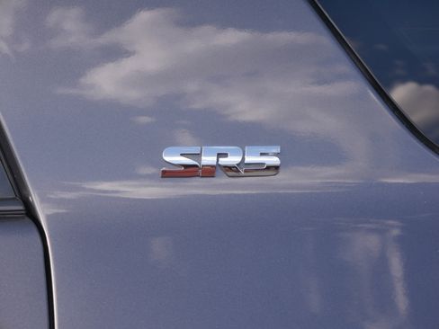 Used 2016 Toyota 4Runner SR5 Premium image 17