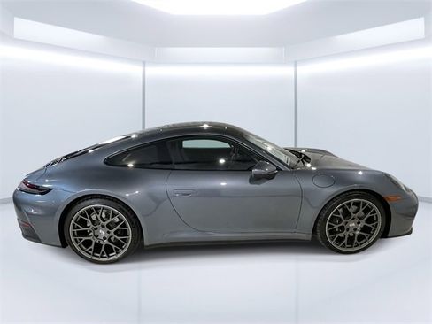 Used 2025 Porsche 911 Carrera image 8