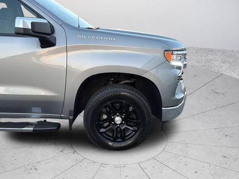 Used 2023 Chevrolet Silverado 1500 LT AWD/4WD image 32