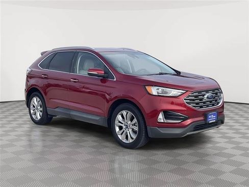 Certified 2019 Ford Edge Titanium w/ Cold Weather Package AWD/4WD image 5