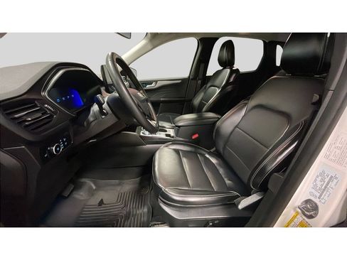 Used 2024 Ford Escape Platinum AWD/4WD image 12