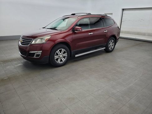 Used 2017 Chevrolet Traverse LT w/ LPO, 'HIT The Road' Package AWD/4WD image 2