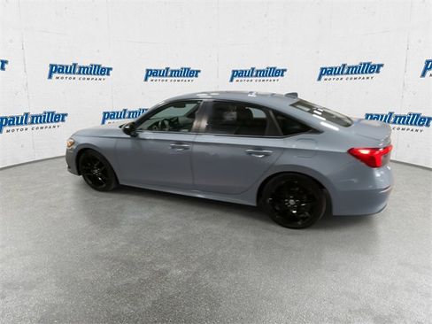 Used 2023 Honda Civic Sport image 7