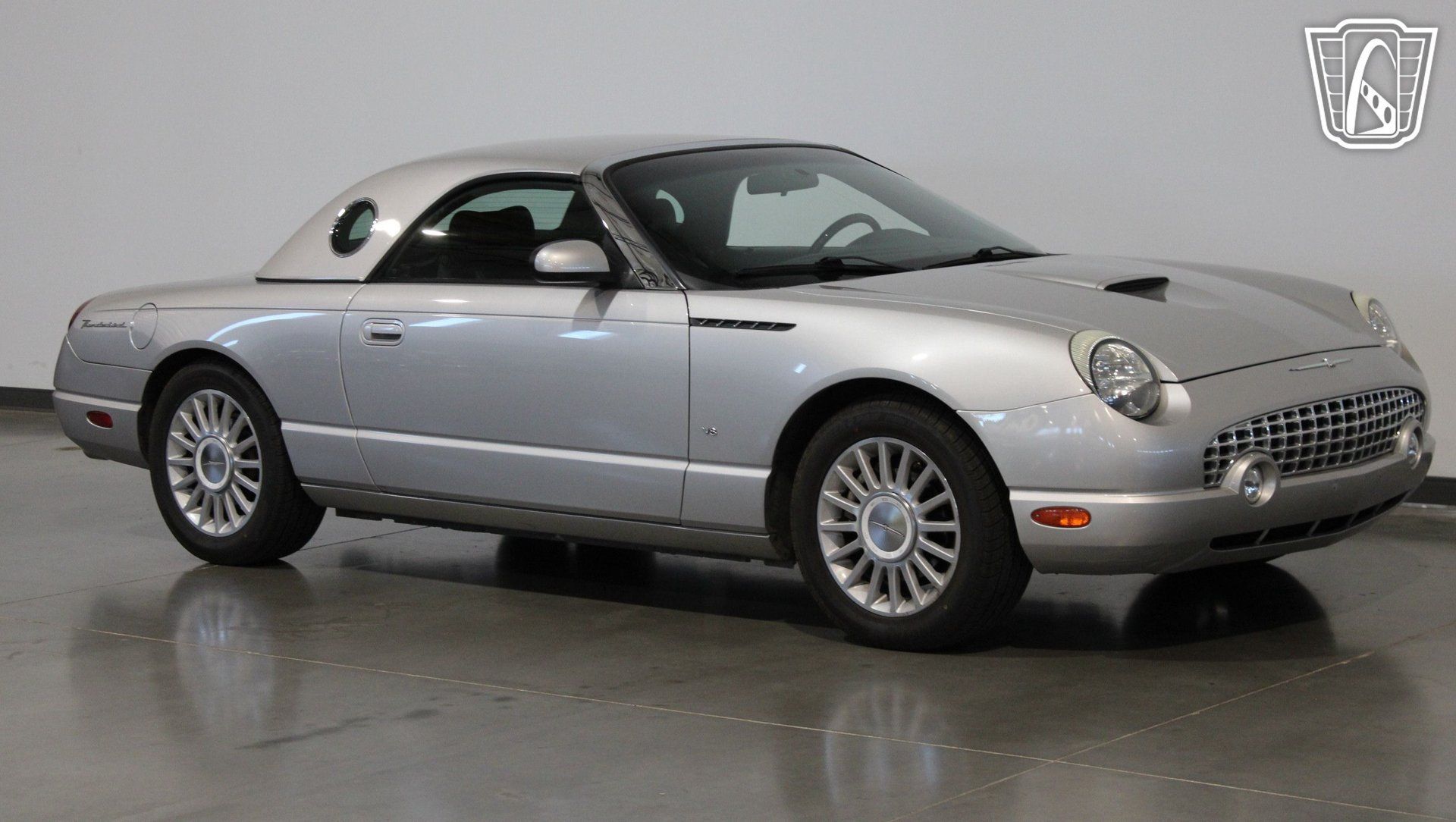 Used 2004 Ford Thunderbird RWD image 22