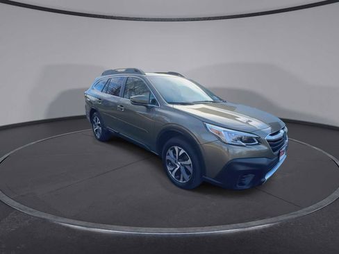 Used 2021 Subaru Outback Limited XT image 2