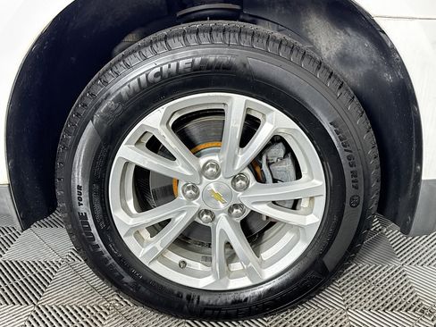 Used 2017 Chevrolet Equinox LS image 27