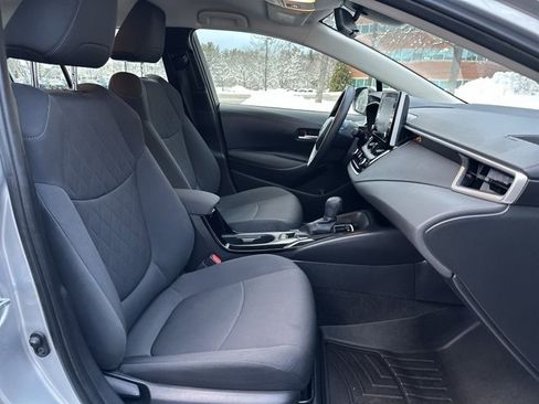 Used 2021 Toyota Corolla LE image 22