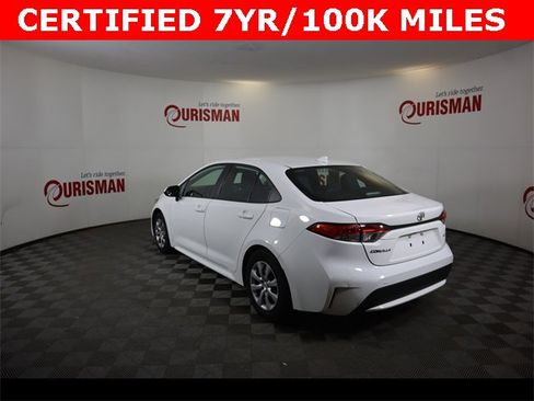 Used 2022 Toyota Corolla LE image 5