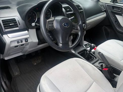 Used 2015 Subaru Forester 2.5i Premium AWD/4WD image 12