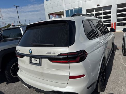 Used 2024 BMW X7 xDrive40i w/ M Sport Package image 10