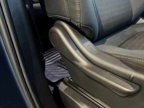 Used 2019 Chevrolet Silverado 1500 LT image 15