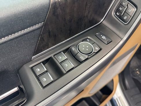 Used 2024 Ford F250 Lariat w/ Chrome Package image 22