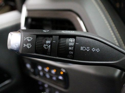 New 2026 GMC Yukon Elevation image 25