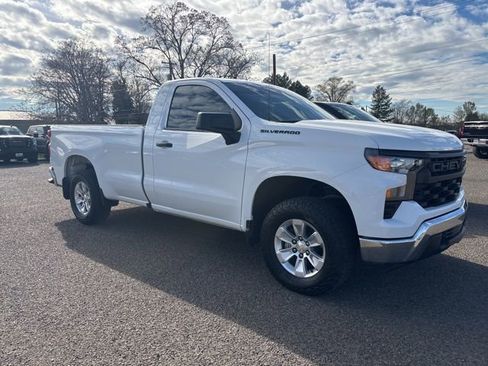 Used 2022 Chevrolet Silverado 1500 W/T image 2