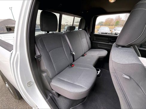 Used 2024 RAM 3500 Tradesman w/ Chrome Appearance Group image 18