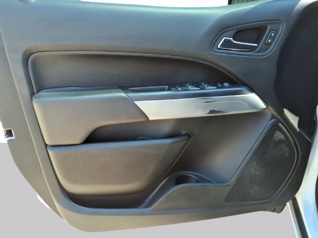 Used 2020 Chevrolet Colorado LT w/ Safety Package RWD image 10
