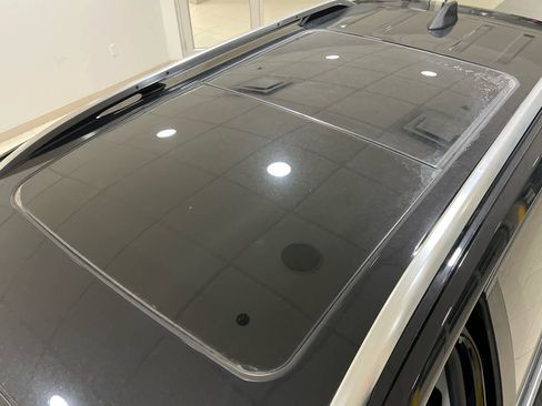 Used 2021 Chevrolet Equinox LT image 20