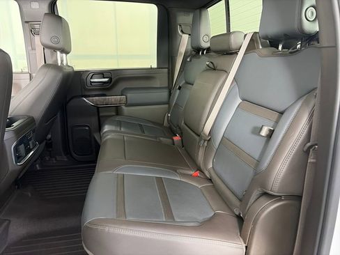 Used 2023 GMC Sierra 2500 Denali w/ Denali Ultimate Package image 13