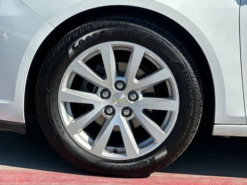 Used 2015 Chevrolet Malibu LT image 33