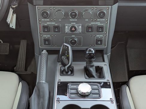 Used 2024 INEOS Grenadier Fieldmaster Edition image 18