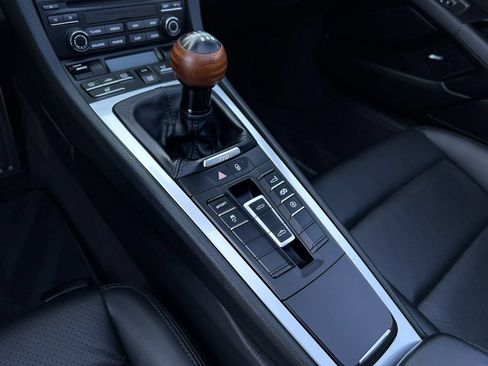 Used 2017 Porsche 718 Boxster S RWD image 28