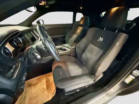 Used 2018 Dodge Challenger R/T Scat Pack w/ Driver Convenience Group image 22