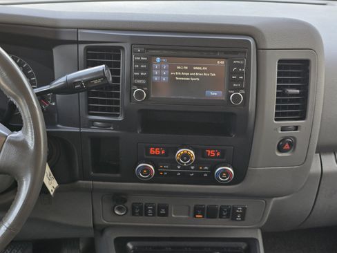 Used 2016 Nissan NV 3500 SL RWD image 17