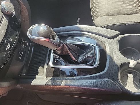 Used 2019 Nissan Rogue SV AWD/4WD image 28