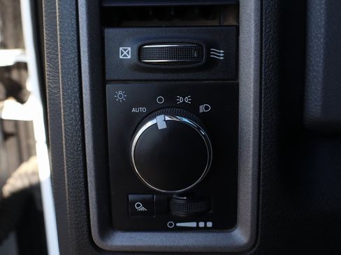 Used 2017 RAM 2500 Tradesman w/ Popular Equipment Group image 18