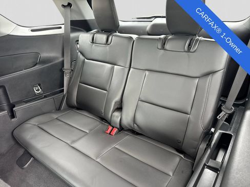 Used 2023 Ford Explorer XLT w/ Equipment Group 202A AWD/4WD image 25
