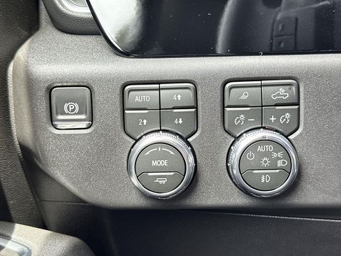 New 2026 GMC Sierra 1500 Elevation w/ Elevation Premium Package AWD/4WD image 16