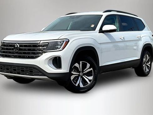 New 2026 Volkswagen Atlas SE FWD image 1