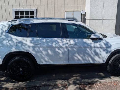 Used 2018 Volkswagen Atlas SEL Premium AWD/4WD image 5