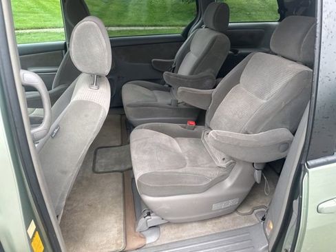 Used 2008 Toyota Sienna CE image 7