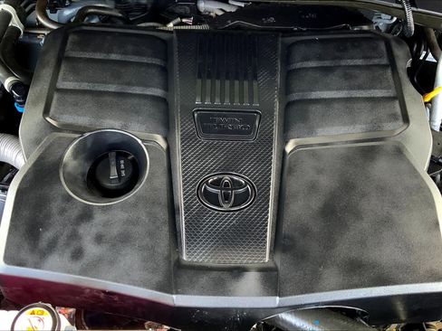 Used 2023 Toyota Tundra Limited w/ TRD Off-Road Package image 32