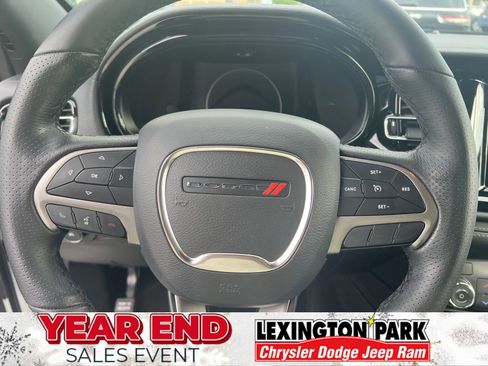 Used 2022 Dodge Durango SXT w/ Blacktop Package image 12