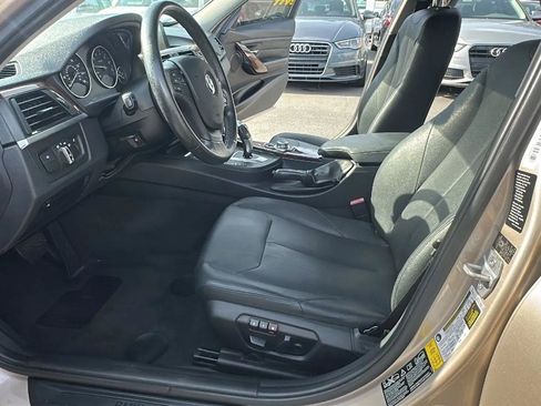Used 2013 BMW 328i xDrive Sedan AWD/4WD image 25