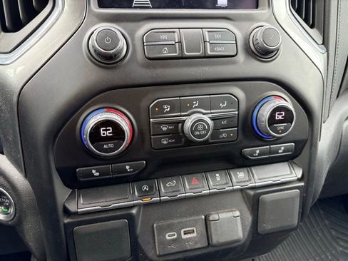 Used 2021 Chevrolet Silverado 1500 LT image 21