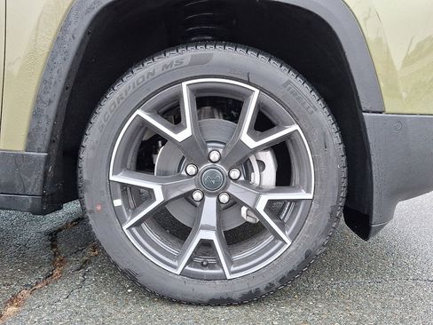 New 2026 Jeep Cherokee Overland image 4