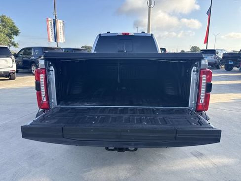 Used 2024 Ford F250 Lariat w/ Black Appearance Package AWD/4WD image 27